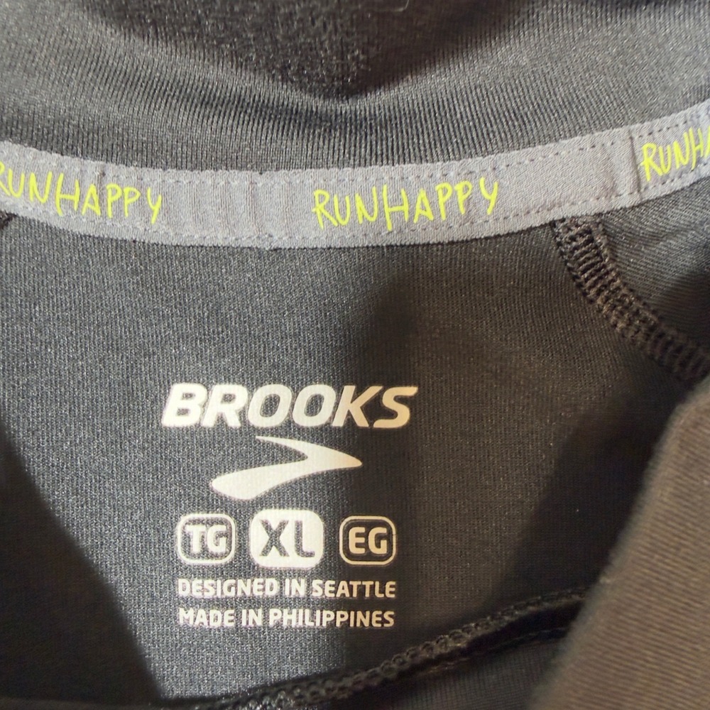Brooks Run Happy Mens XL Black Mock Neck Long Sleeve Running Shirt Thumbholes - Picture 2 of 10